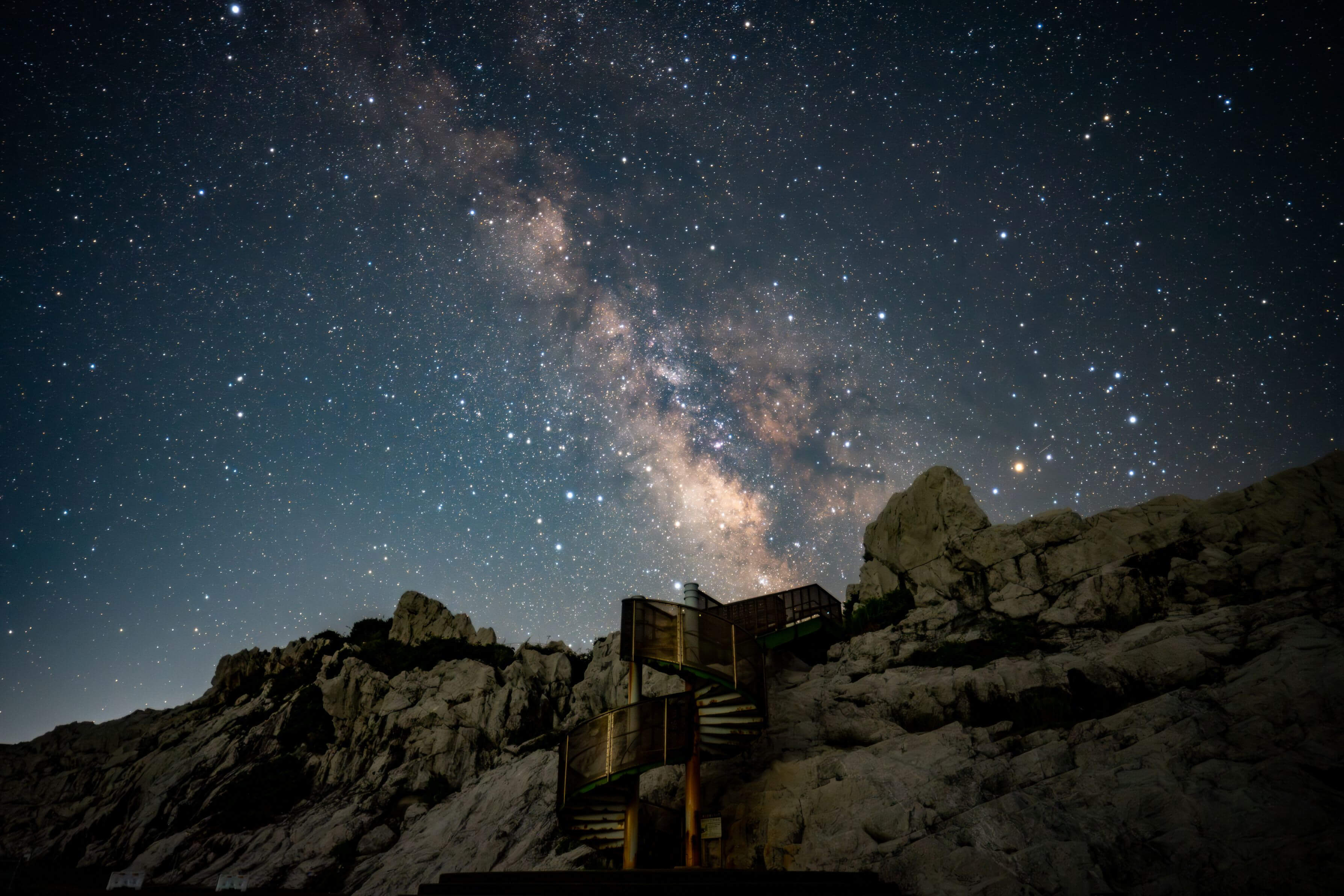 『新月の白崎海洋公園と天の川』happyさん